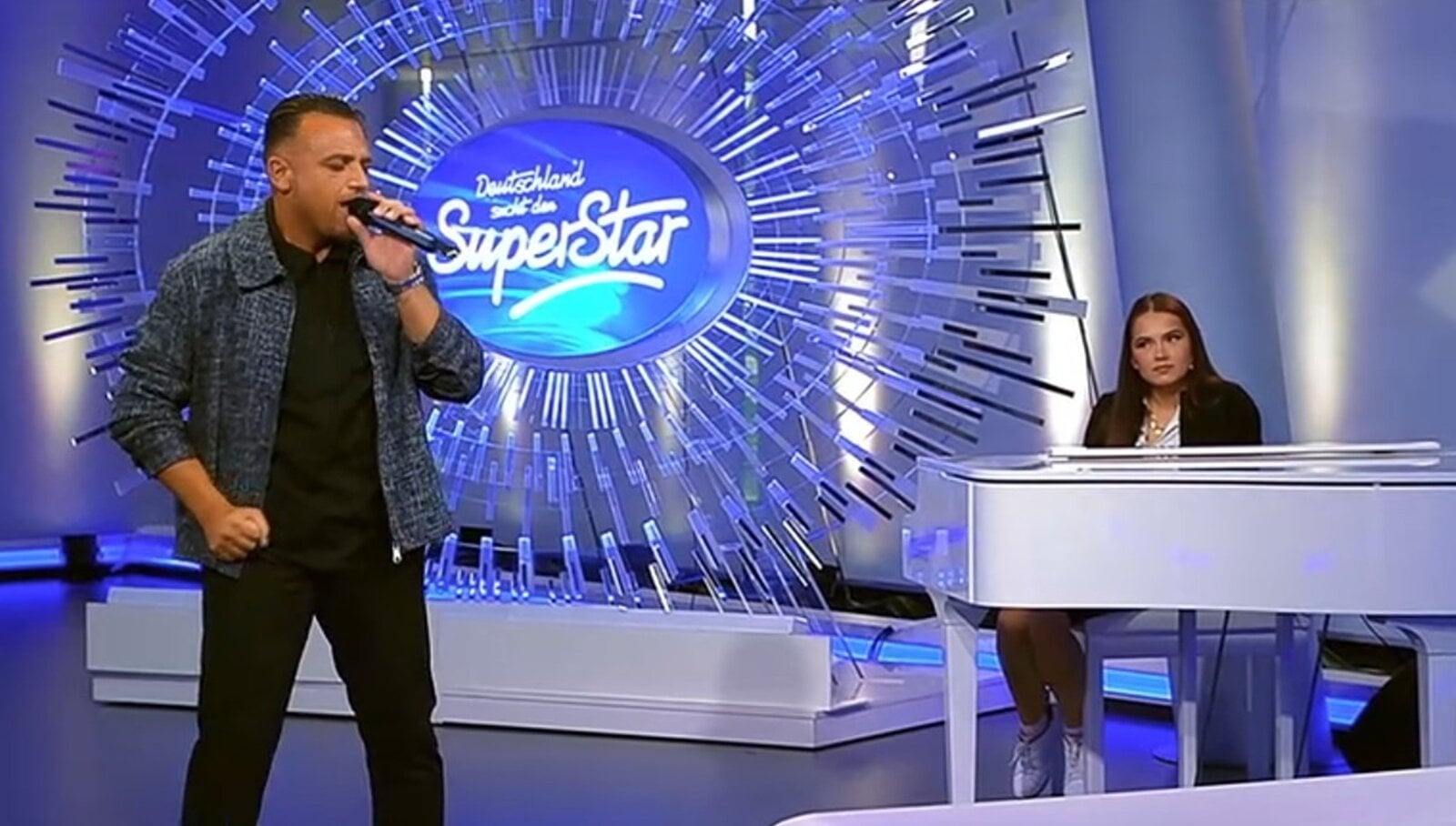 „DSDS“: Bohlen schickt Menowin Fröhlich in den Recall – Tochter Jiepen geht leer aus | © RTL