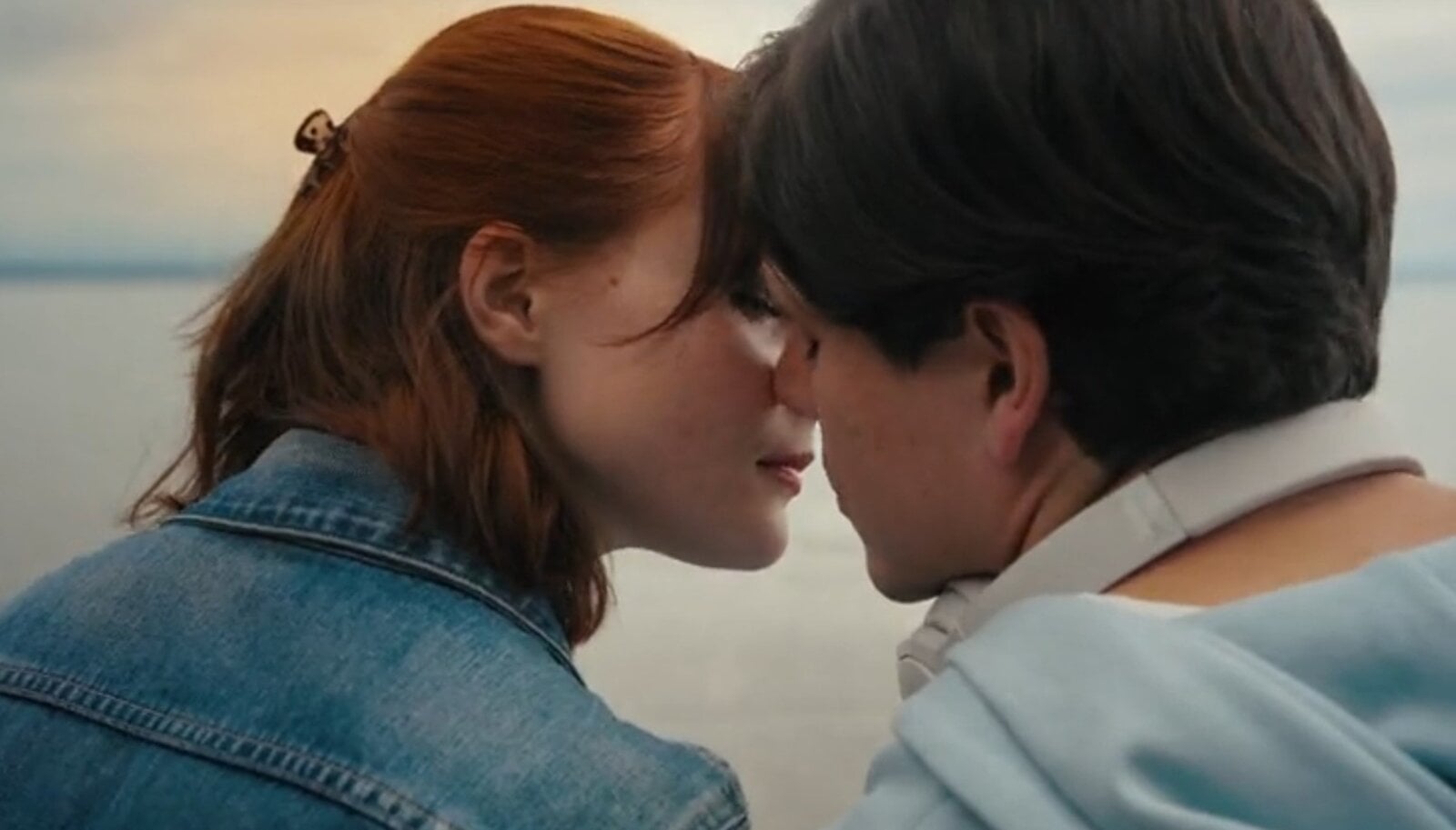 „Ein Hof zum Verlieben“: Maja und Ludwig kommen sich näher – kann Anna Schlimmeres verhindern? | © Sat.1