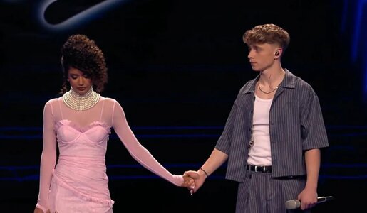 „DSDS“: Schock-Premiere in Liveshow! Kandidatin fliegt direkt nach erstem Auftritt raus | © RTL