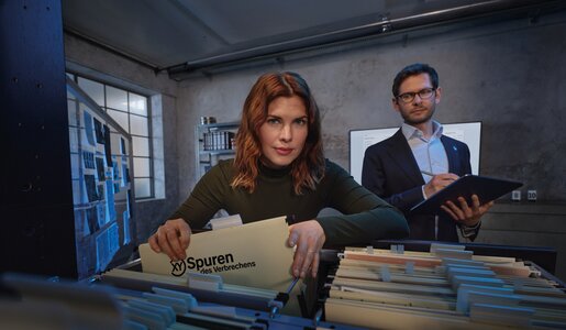 „Spuren des Verbrechens“: Neuer „Aktenzeichen XY“-Ableger startet heute im ZDF | © ZDF / Tobias Schult