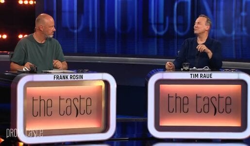 „Großes Backen“ trifft „Promi Taste“: Tim Raue spottet, Frank Rosin schwärmt von „Geniestreich“ | © Sat.1