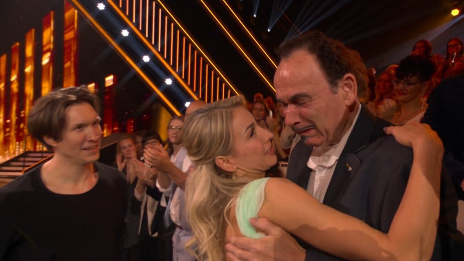 „Let’s Dance“: Anna-Carina Woitschack verarbeitet Krebskampf ihres Vaters im „Magic Moment“ | © RTL