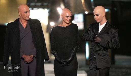 „GNTM“: So einen Exit gab es noch nie – Kandidat kontert Heidi Klum | © ProSieben