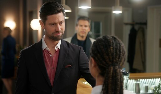 Hacker-Angriff bei „Rote Rosen“: Julius wirft seine letzte Moral über Bord | © NDR/ARD/Studio Hamburg Serienwerft