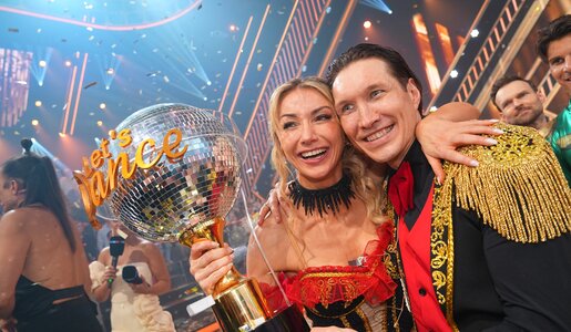„Let’s Dance“-Finale 2026: Anna-Carina Woitschack tanzt sich zum Sieg | © RTL/Stefan Gregorowius