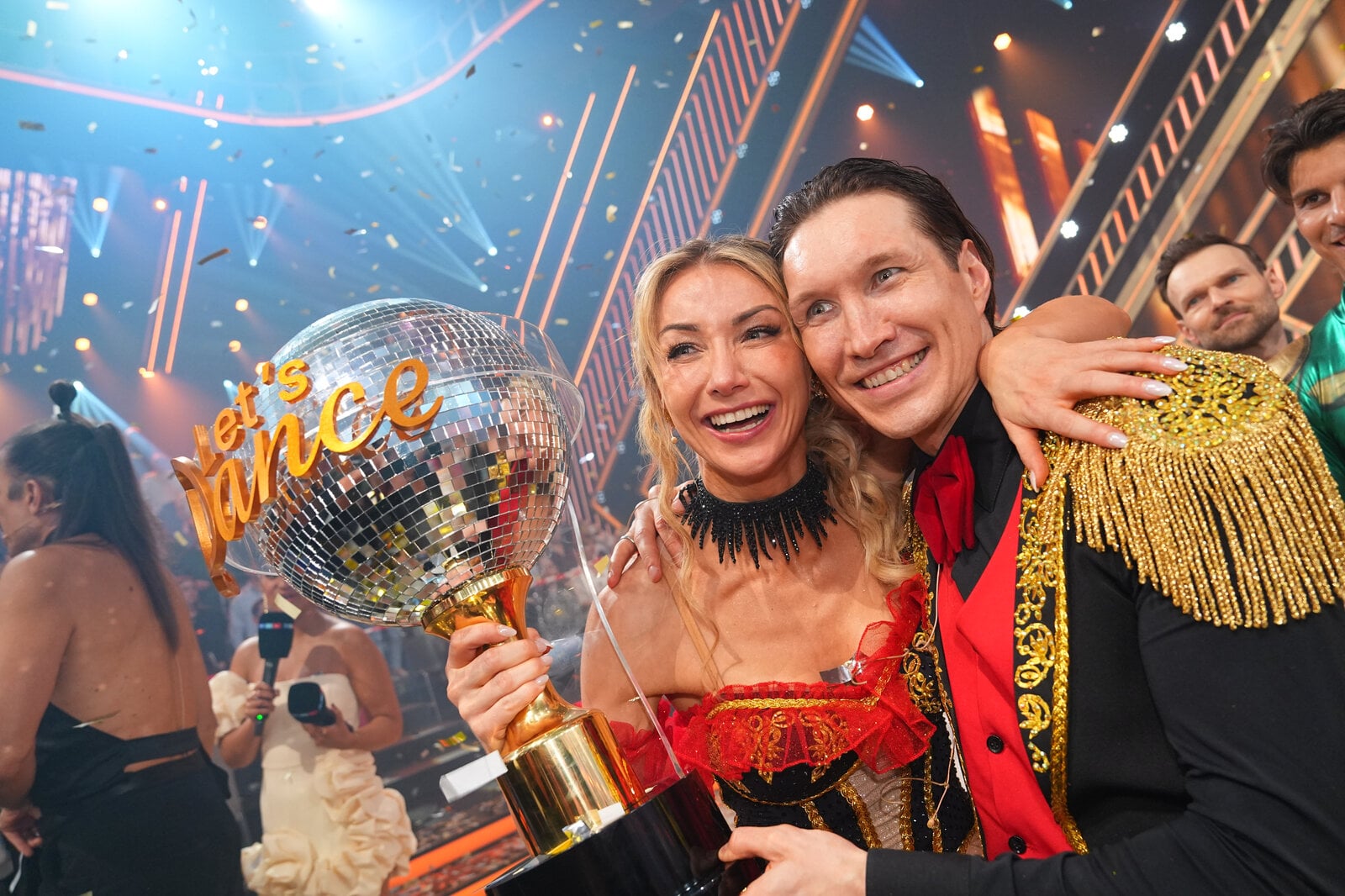„Let’s Dance“-Finale 2026: Anna-Carina Woitschack tanzt sich zum Sieg | © RTL/Stefan Gregorowius