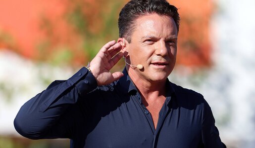 Eigentlich sieht man Stefan Mross  nur auf der großen Schlagerbühne. | © Imago