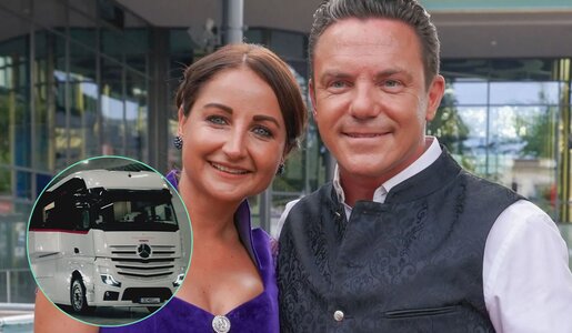 Sind jetzt Luxus-Dauercamper: Eva Luginger und Stefan Mross. | © Imago